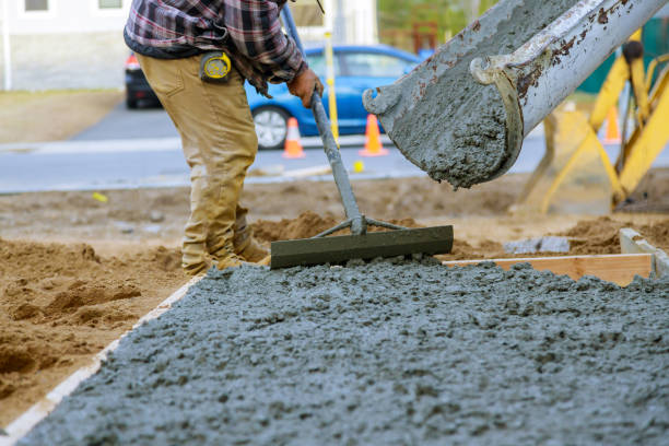 Best Concrete Driveway Installation  in Casa Grande, AZ